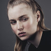 Curvature earring - rose golden