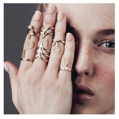 Ella Pearl Midi ring - golden
