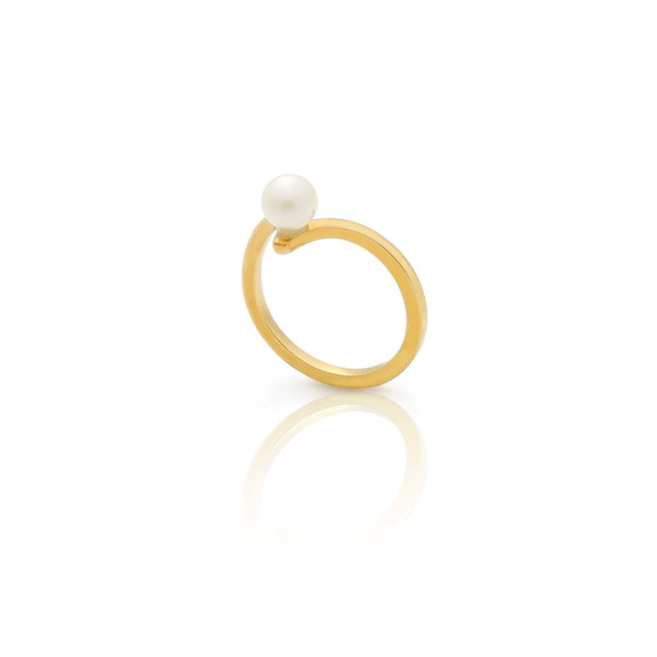 Mila Pearl ring - golden
